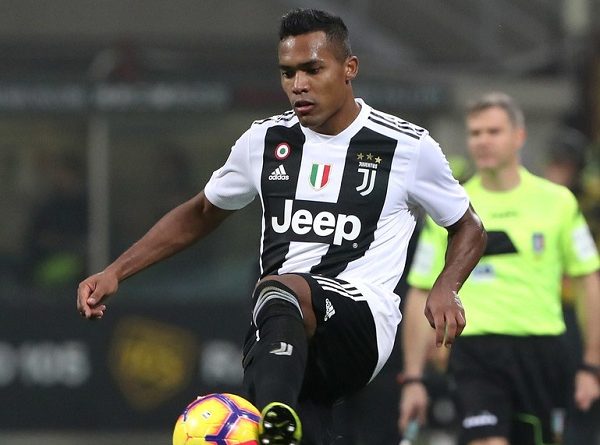 Alex Sandro Segera Perbarui Kontrak di Juventus, Man United Merugi