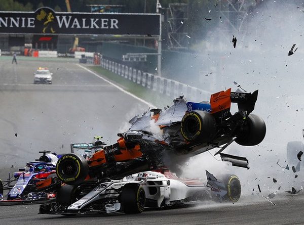 Analisis FIA Sebut Charles Leclerc Akan Cedera Fatal Jika Tidak Ada Halo