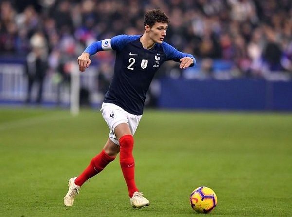 Ancelotti Berkomentar Soal Ketertarikan Napoli pada Pavard
