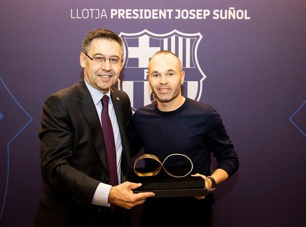 Andres Iniesta Ingin Jadi Pelatih Barcelona?