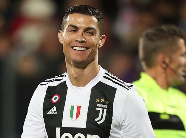 Buffon Bicara Tentang Ketidakhadiran Ronaldo di Malam Penghargaan Ballon d'Or
