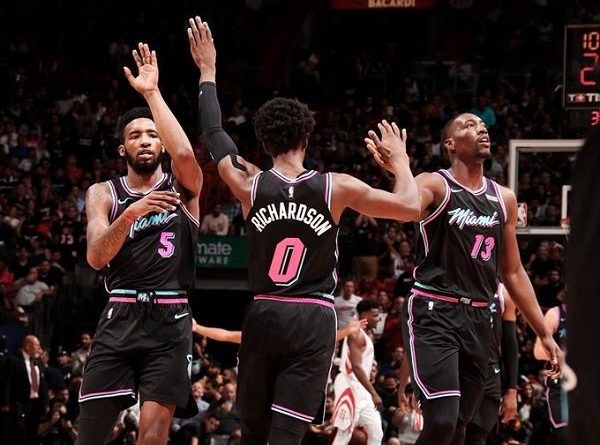 Chris Paul Cedera, Rockets Tak Berdaya di Tangan Heat