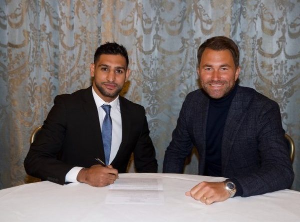 Hearn: Khan Harus Pastikan Lawan Crawford atau Brook dalam Sepekan