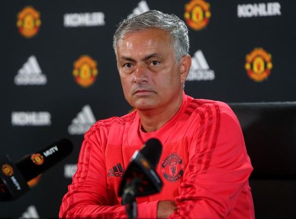 Jose Mourinho Ingin Pemain Baru di Bulan Januari