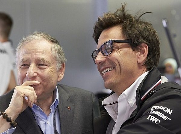 Juara Lima Kali Beruntun, Mercedes Samai Rekor Ferrari di Era Schumacher