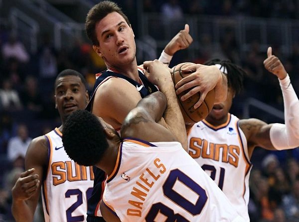 Los Angeles Clippers Curi Kemenangan di Kandang Phoenix Suns