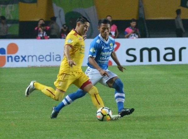Manajemen Persib Masih Tertutup Tanggapi Rumor Vizcarra