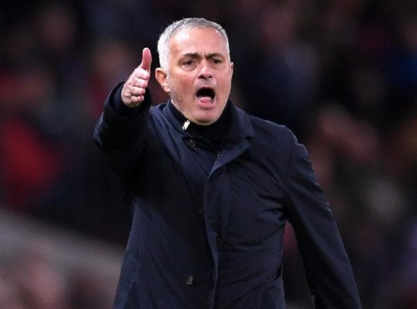 Mourinho Tak Akan Halangi Pemain Angkat Kaki dari Old Trafford