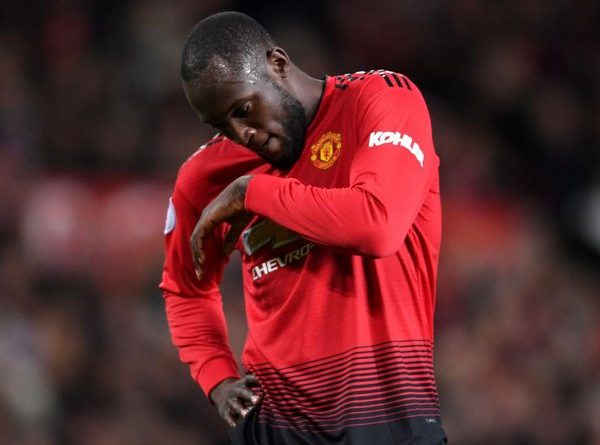 Mourinho Tetap Bela Lukaku Meski Tampil Buruk