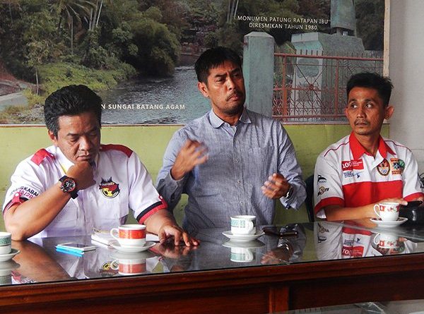 Penilaian Nilmaizar Terkait Sepak Bola Daerah Asalnya