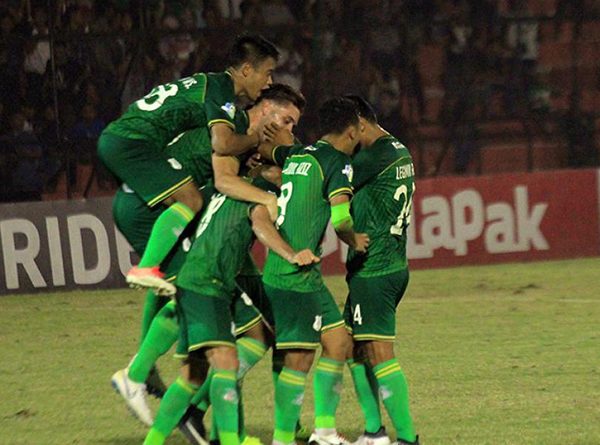 PSMS Medan vs PS Tira, Penentuan Dua Tim Dasar Klasemen