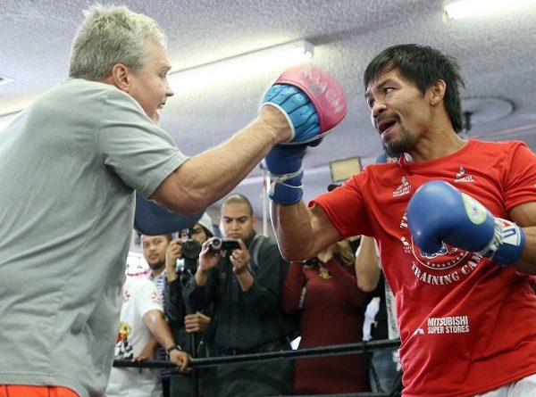 Roach: Pacquiao Akan Lumpuhkan Broner, Anda Bisa Bertaruh Rumah!