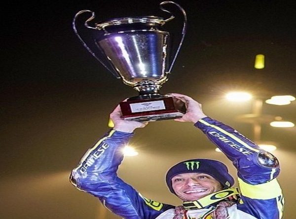 Bagi Rossi, Menang Balap Motocross Adalah Cara Menghibur Diri
