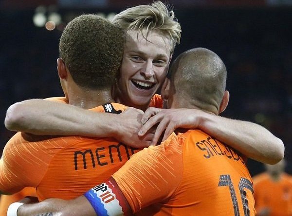 Sneijder Tidak Yakin Apakah Bintang Ajax Ini Sudah Siap Untuk Berlabuh Ke Barcelona