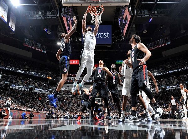 Tampil Dominan, Spurs Raih Kemenangan Telak Atas Clippers