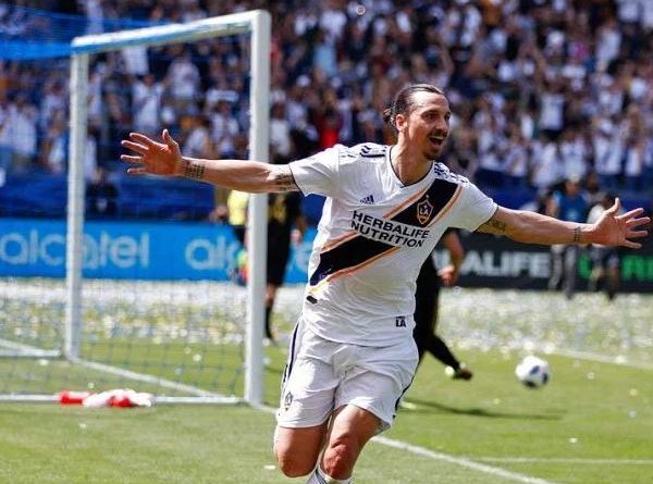 Zlatan Ibrahimovic Bertahan Di LA Galaxy