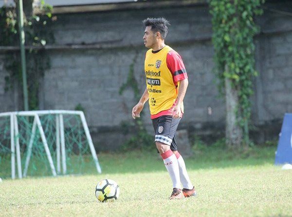 Duo Eks Semen Padang FC Reunian di Persela