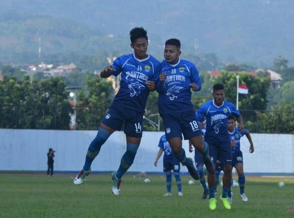 Maung Bandung Gelar Latihan Intensif di Lembang