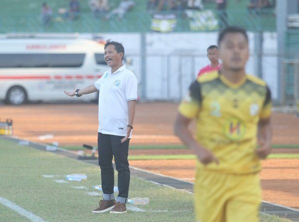 Akui Mental Pemain Barito Terpuruk, Djanur Optimistis Raih Poin Perdana