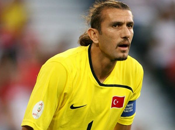 Dalam Keadaan Kritis, Legenda Turki Positif Virus Corona