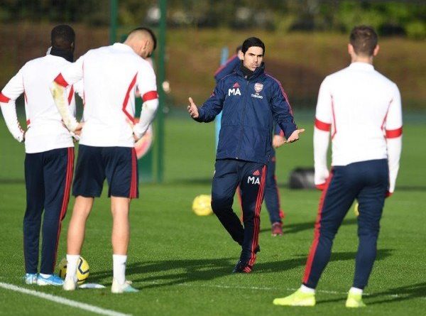 Keluarga Pemain Arsenal Cemas terkait Virus Corona