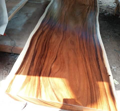 meja kayu trembesi
