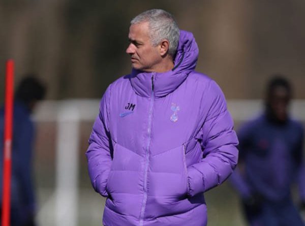 Carragher Jelaskan Alasan Liverpool Tidak Pekerjakan Jose Mourinho