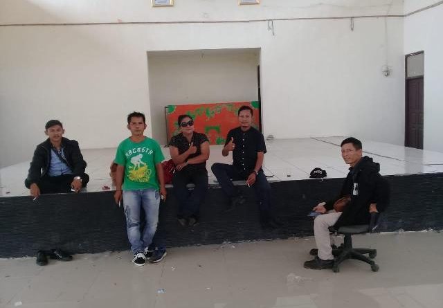 Pengumuman Di Kantor Kecamatan Gunung Kaler Menyinggung Media dan LSM