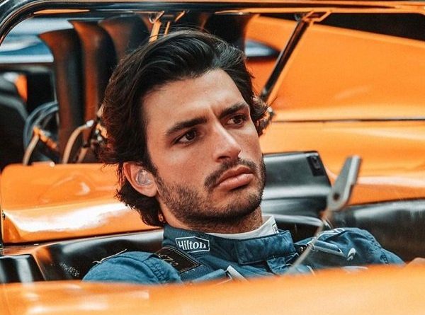 Vettel Resmi Hengkang, Peluang Sainz Gabung Ferrari Makin Kuat