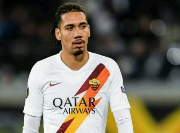 Jika Tak Dapat Bek Baru, Solskjaer Akan Panggil Kembali Smalling