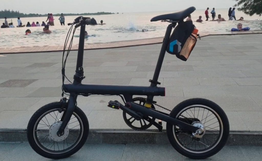 Sepeda Lipat Xiaomi Mi Qicycle