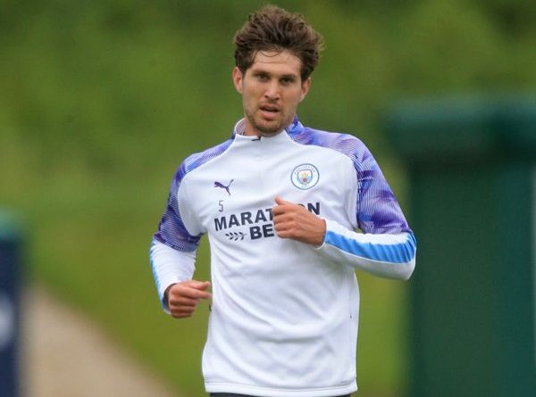 West Ham Intip Peluang Datangkan John Stones