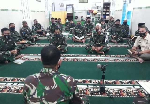Doa Bersama dan Zikir Prajurit Lanal Tarempa Dalam Rangka Peringatan HUT RI-75 Tahun 2020