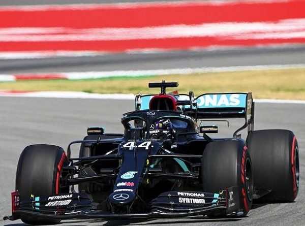 Hamilton Khawatir Masalah Ban Terulang Karena Cuaca Panas di Catalunya