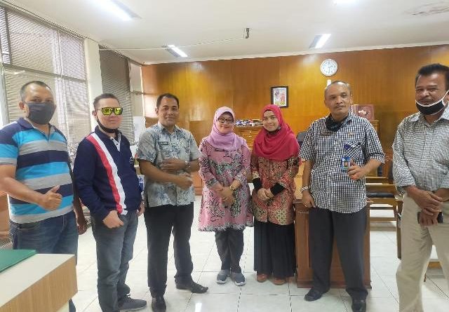 Kabag Humas Bukittinggi “Yulman” Sambut Kedatangan Wartawan Pasaman