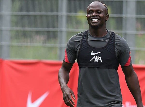 Raih Penghargaan dari PFA, Mane Ucap Banyak Terima Kasih