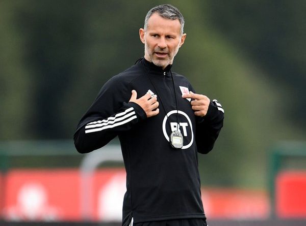 Ryan Giggs: Tak Masuk Akal Bagi MU Jika Ingin Jadi Juara Musim ini