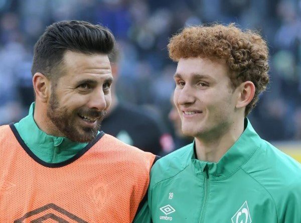 Claudio Pizarro - Josh Sargent, Antara Guru dan Murid di Werder Bremen