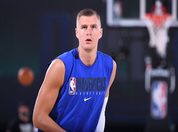 Kristaps Porzingis Naik Meja Operasi Untuk Sembuhkan Cedera Lututnya