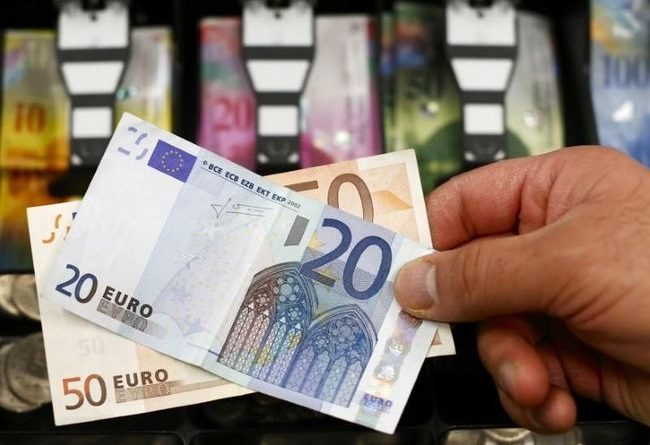 EURUSD Naik Ringan Cenderung Stabil, Menunggu Data Eropa dan Berita Stimulus AS