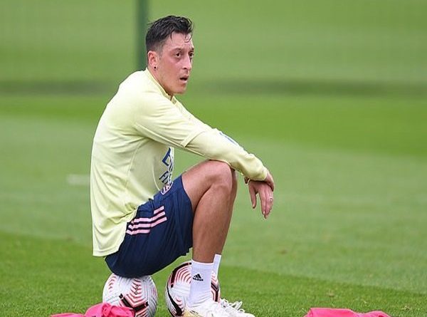 Ditanyakan Tentang Peluang Gabung Tottenham, Ini Jawaban Mesut Ozil