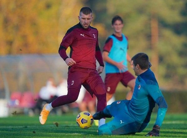 Pioli Umumkan 23 Pemain Milan untuk Duel Kontra Parma