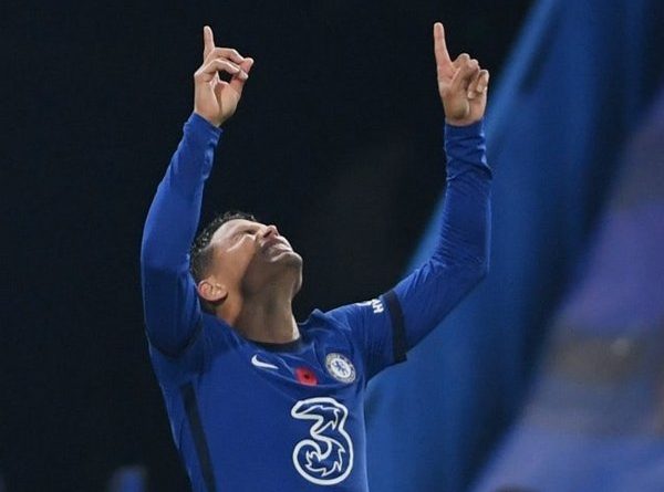 Chelsea Buka Diskusi untuk Perpanjangan Kontrak Thiago Silva?