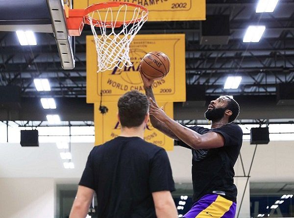 Andre Drummond Bakal Bikin Pertahanan Lakers Jadi Tangguh
