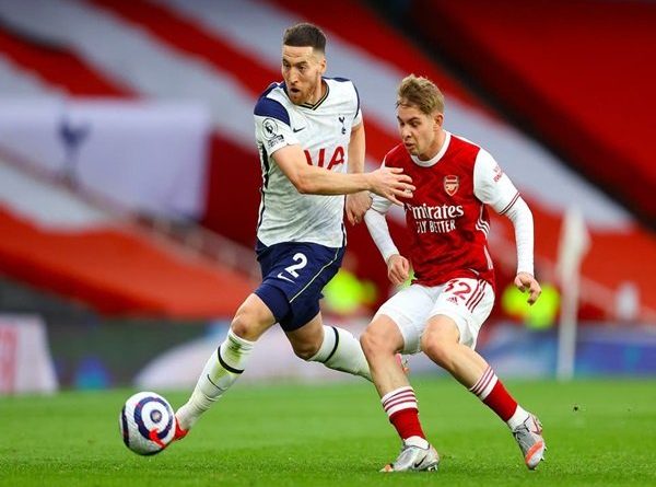 Glenn Hoddle Beri Saran Untuk Perbaiki Masalah di Lini Pertahanan Tottenham