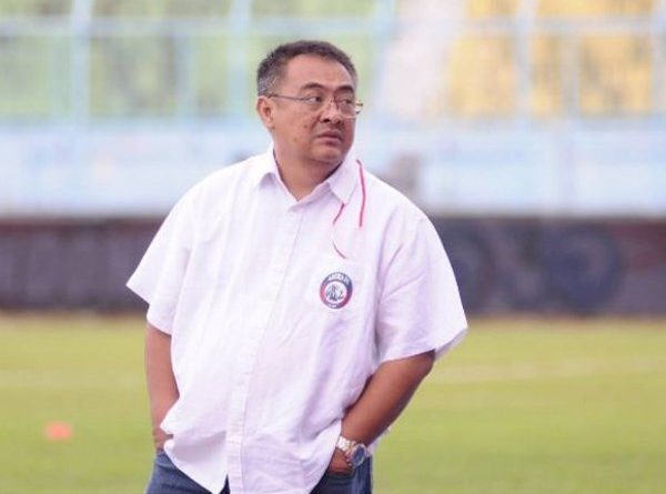 Arema FC Cari Pelatih yang Pernah Berkarir di Indonesia