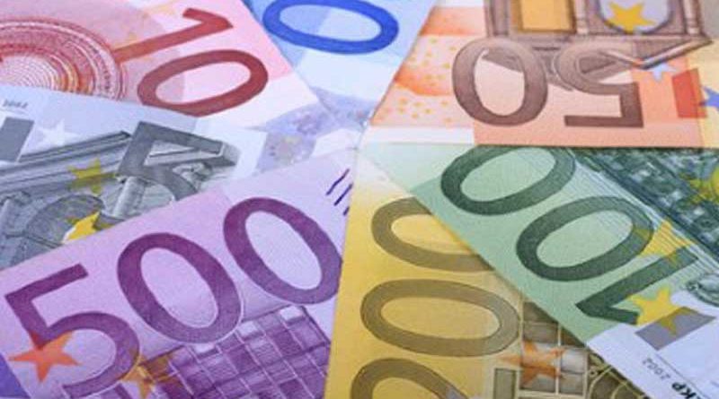 Aussie Melemah Karena Kepercayaan Konsumen yang Lemah