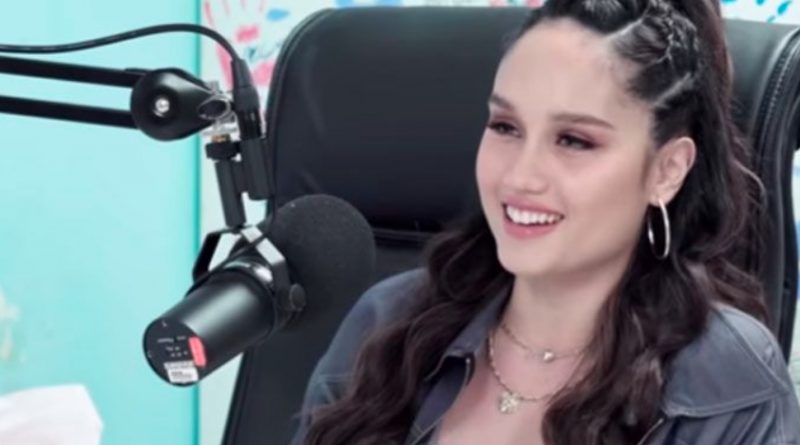 Cinta Laura Ungkap Pilih Hidup Hemat