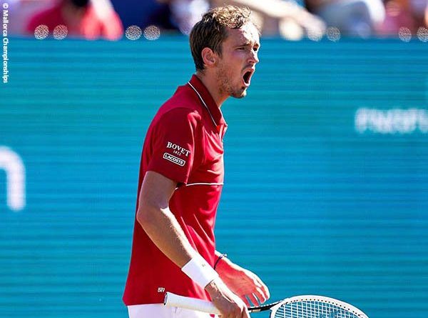 Daniil Medvedev Lolos Ke Final Turnamen Grass-Court Pertama Di Mallorca