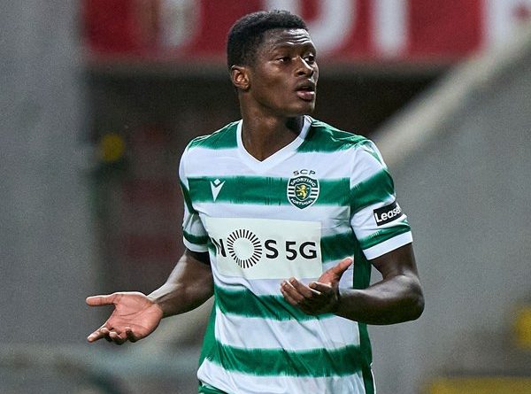 Dihubungkan dengan Duo Manchester, Begini Reaksi Nuno Mendes